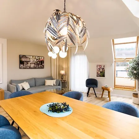 Vacationclub - Ogrody Pieniawskie 44 * ポラニツァ・ズドゥルイ